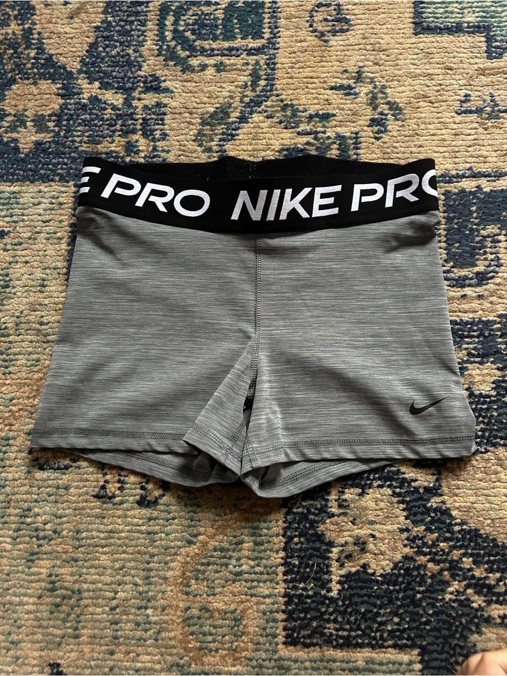 Nike Pro Women’s size Medium Gray Dri-FIT Compression Shorts